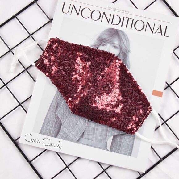 🆕Luxury Red Sequin Face Mask - Picture 5 of 11